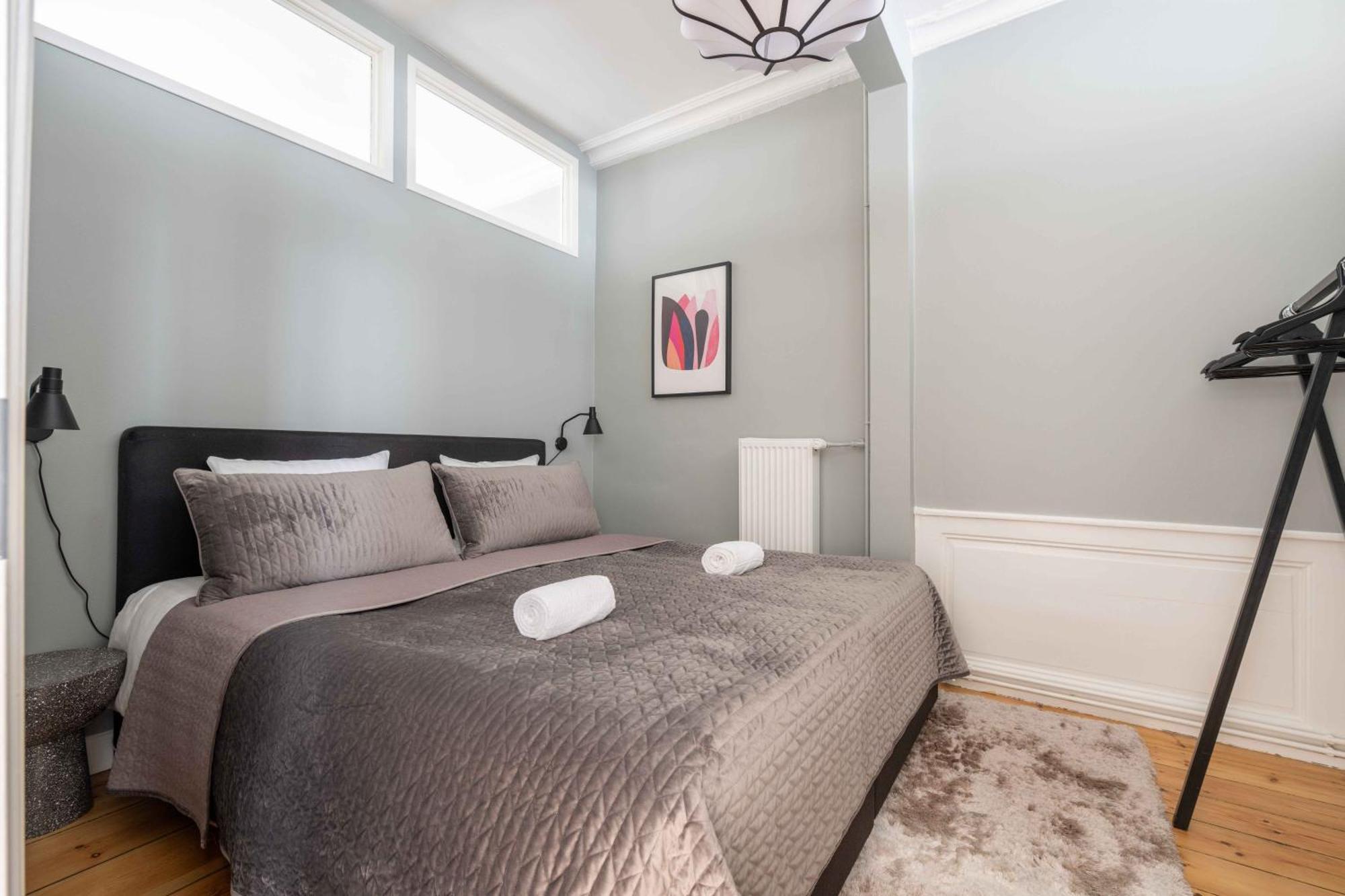 Апартаменты Charming In Latin Quarter Of